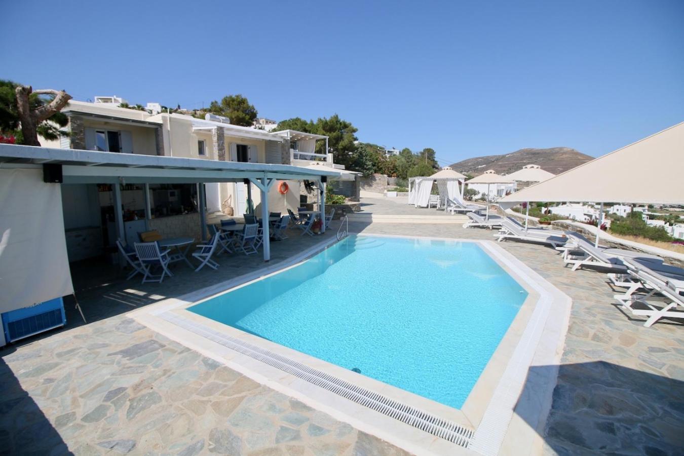 Blue Bay Heliolithos Hotel Páros Buitenkant foto